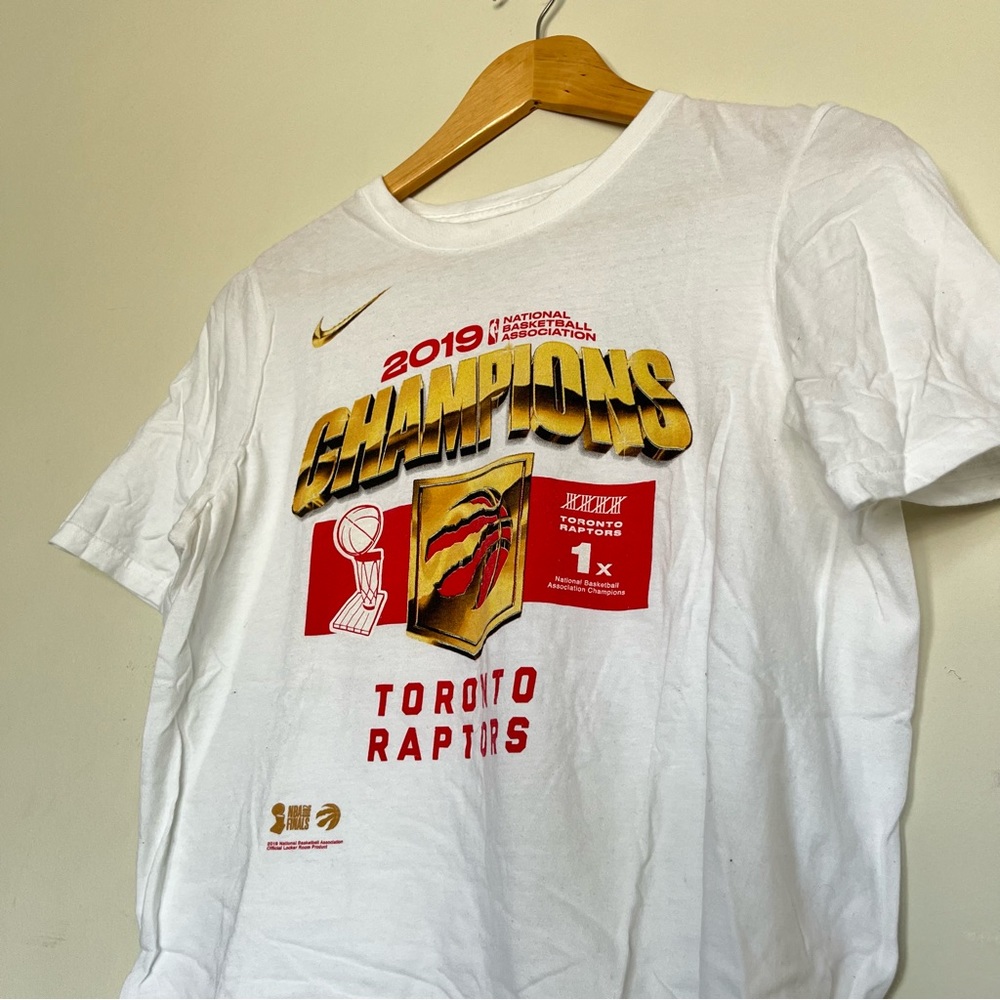 *bundle 3/30$* Toronto Raptors Champions tee || nike